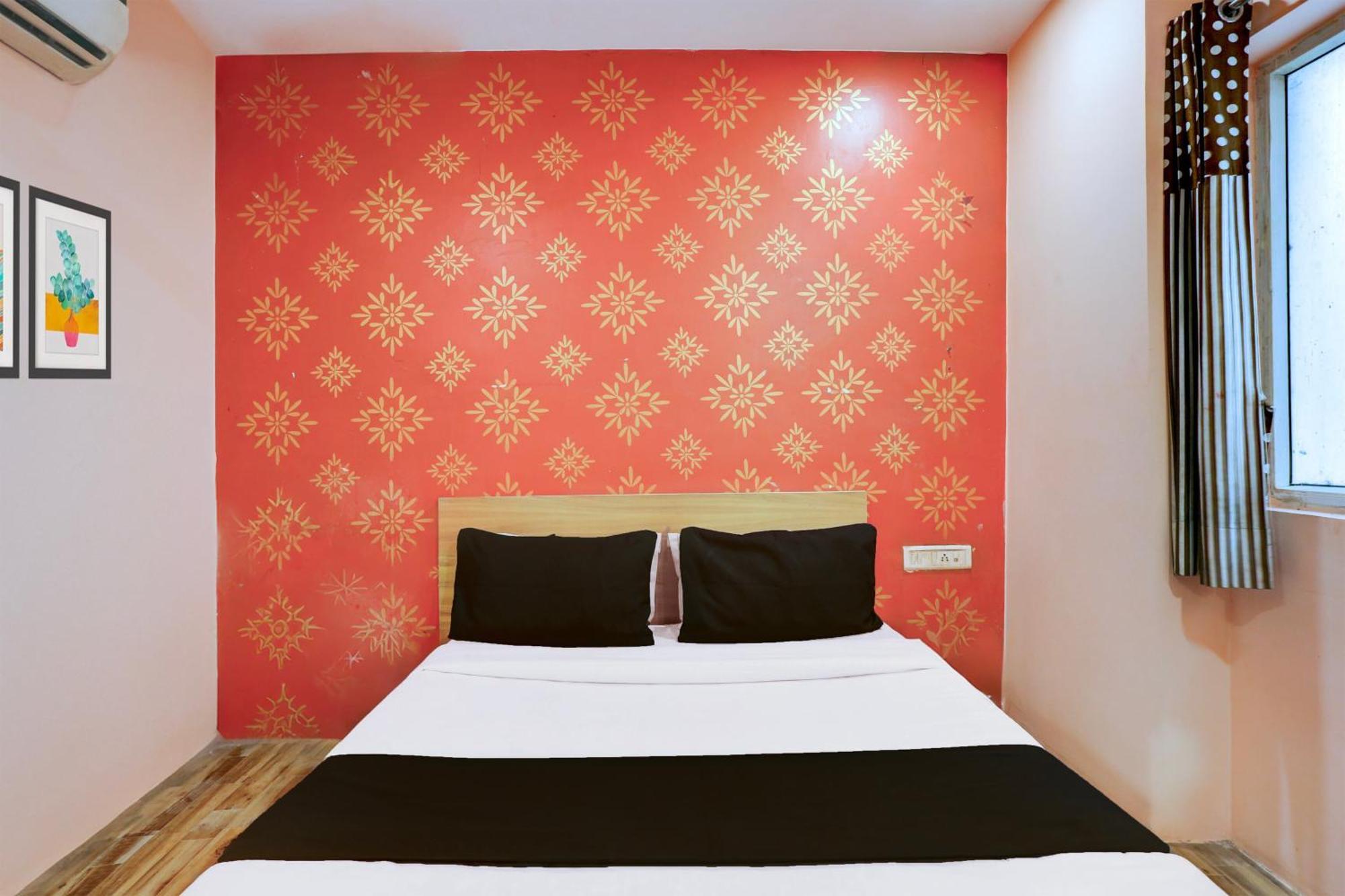 Super Hotel O S J Residency 德里 外观 照片