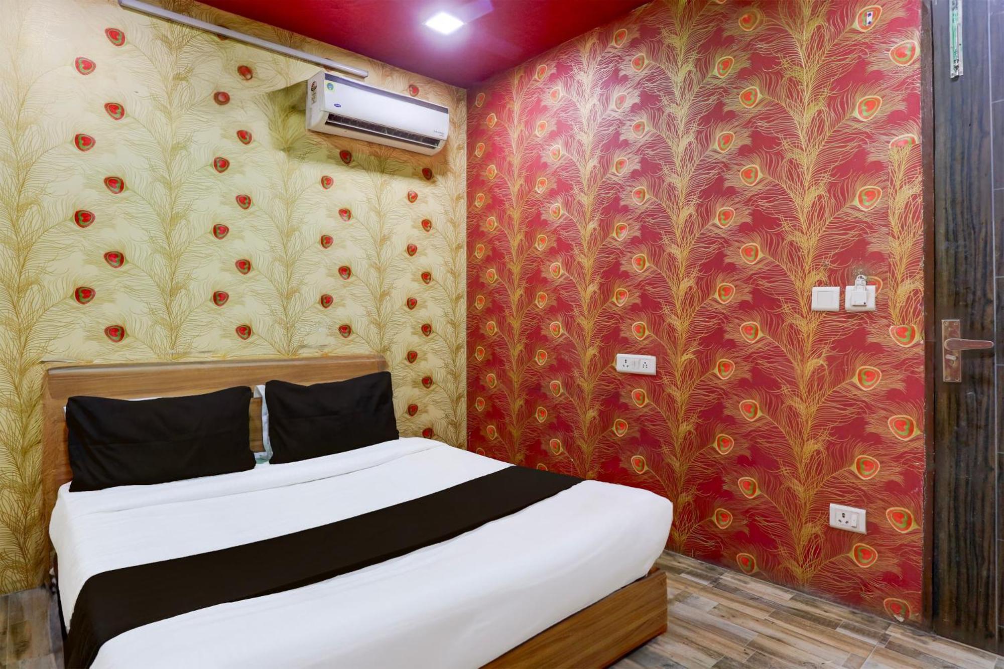 Super Hotel O S J Residency 德里 外观 照片