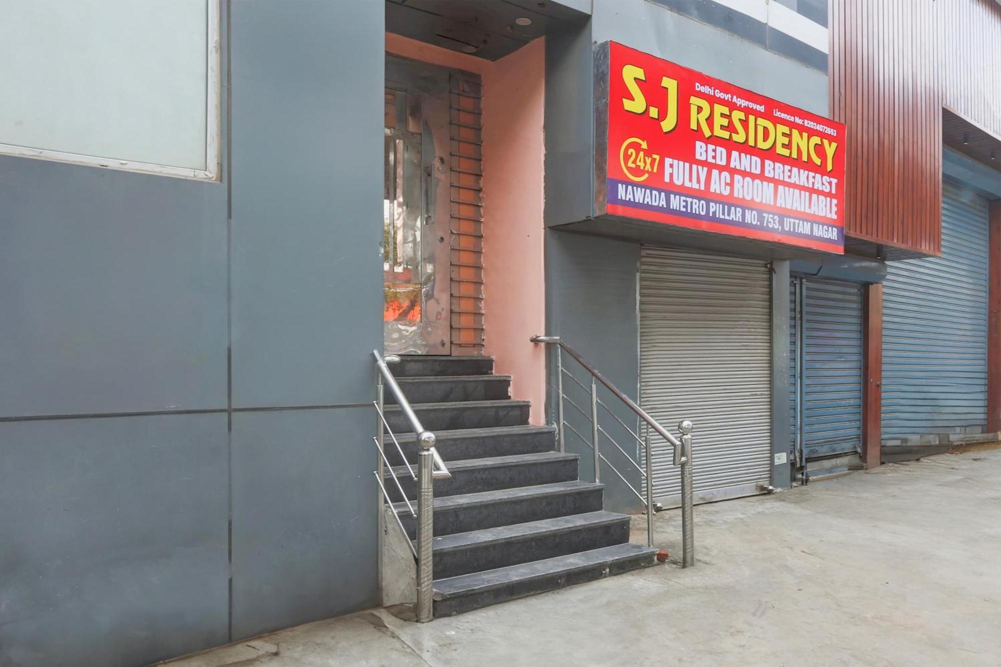 Super Hotel O S J Residency 德里 外观 照片